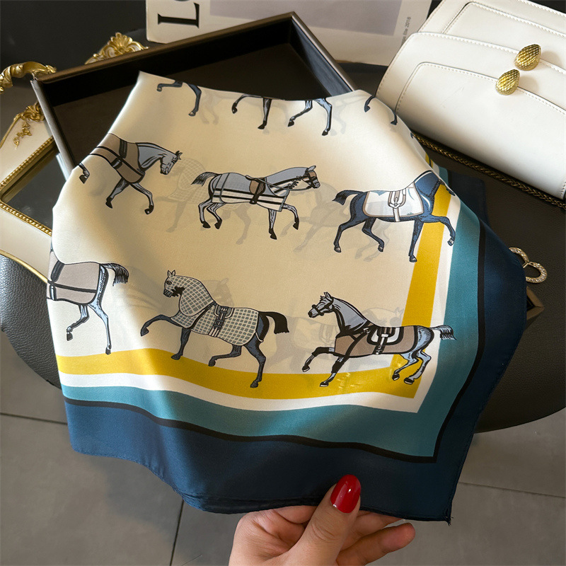 Luxury Brand 2026 Horse Print  - Women Accessories Brands บทวิจารณ์และราคา