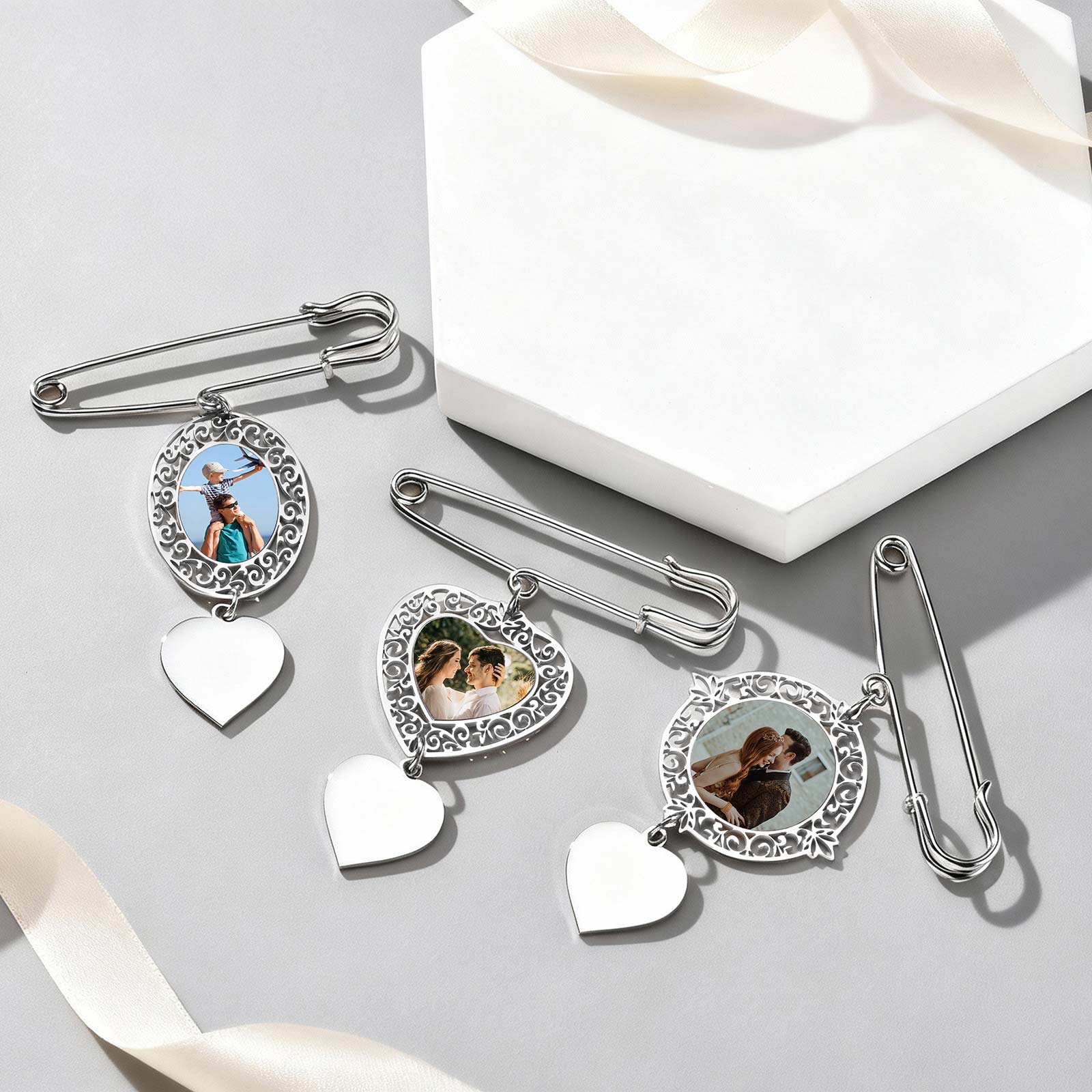 Custom Picture Badge Brooches  - Women Accessories In Wholesale บทวิจารณ์และราคา