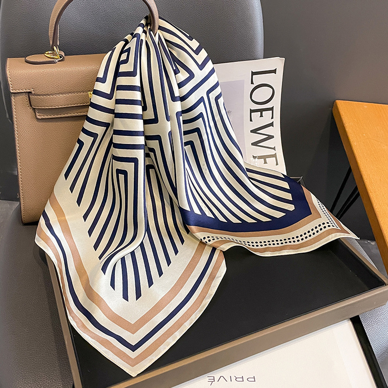 Luxury Brand Neckerchief Sprin - Women Accessories Brands บทวิจารณ์และราคา
