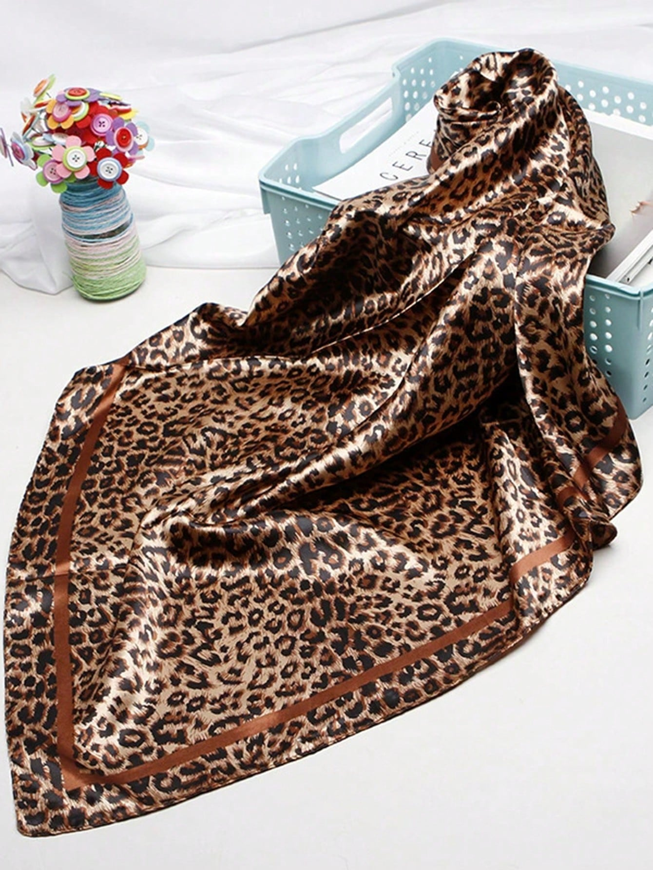 90cm Leopard Print Neckerchief - Silk Scarf Square บทวิจารณ์และราคา