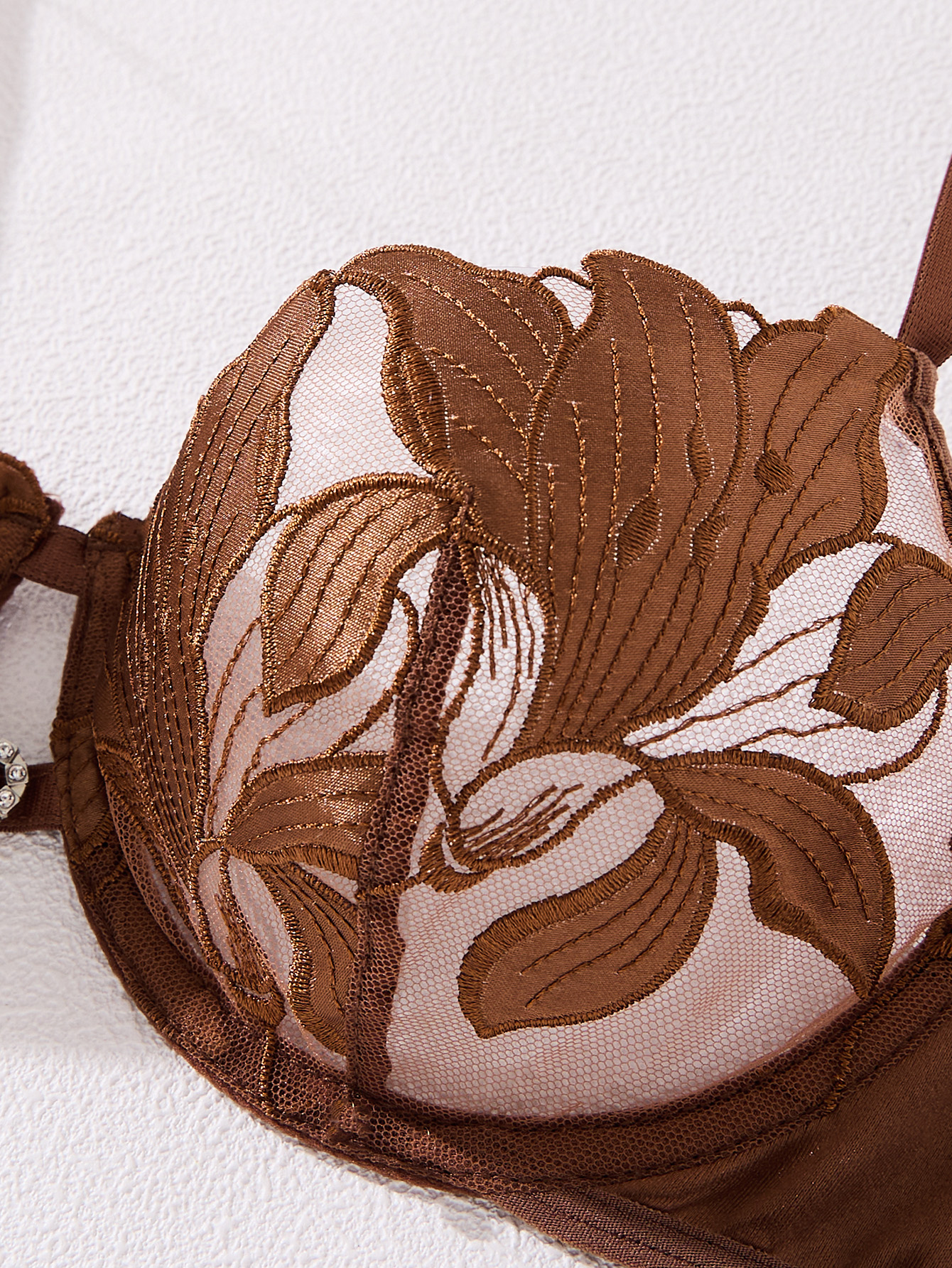 Coffee-colored embroidered pri - Woman Accessory บทวิจารณ์และราคา