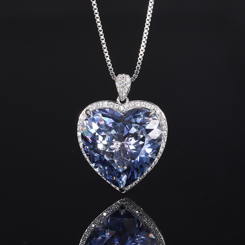 Shiny Cut Heart Pendant Neckla - Women Accessories In Wholesale บทวิจารณ์และราคา